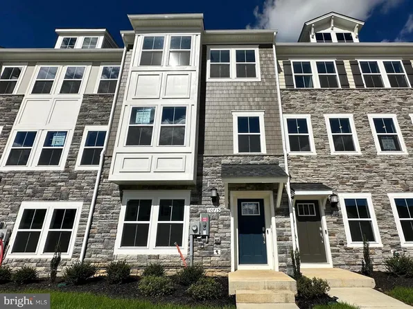 10715 Millport St, White Plains, MD 20695