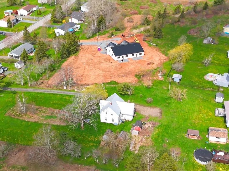 1st image of 15 Lacey Rd