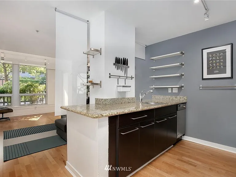 1420 E Pine St #LW5 — Photo 9