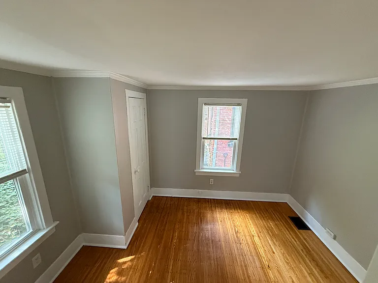 129 Gibbs St — Photo 5