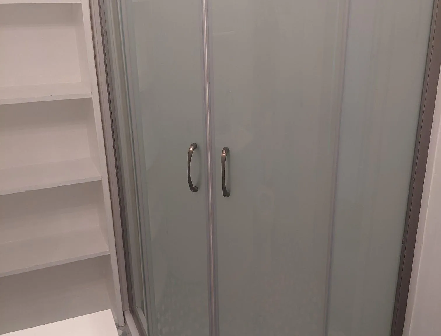 2 bed, 964 sqft, $1,350 — Photo 3