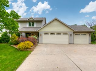 2547 Pine Ridge Blvd, Red Wing, MN 55066