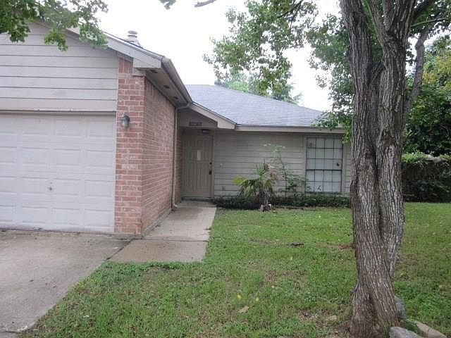 1st image of 10023 Emerald Creek Dr