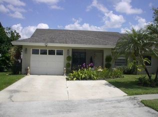 11872 Suellen Cir, Wellington, FL 33414