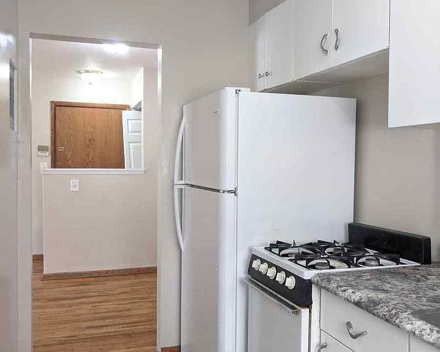 1st image of 1885 7th St E #4