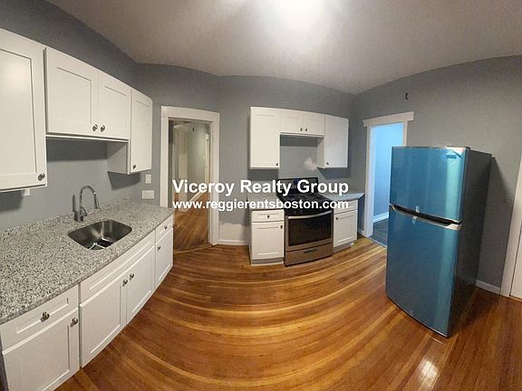 3rd image of 8 Bailey St #2V