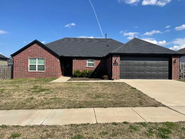 448 N Tacoma St, Farmington, AR 72730