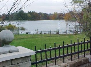 624 Hidden Lake Dr, Saint Peters, MO 63376