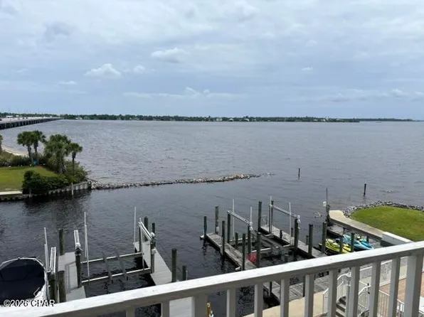 1600 Marina Bay Dr Unit 303, Southport, FL 32409