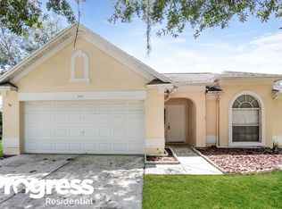 4716 Rocking Chair Dr, Valrico, FL 33596