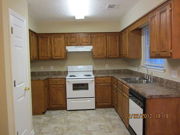3rd image of 2907 Marvyn Pkwy