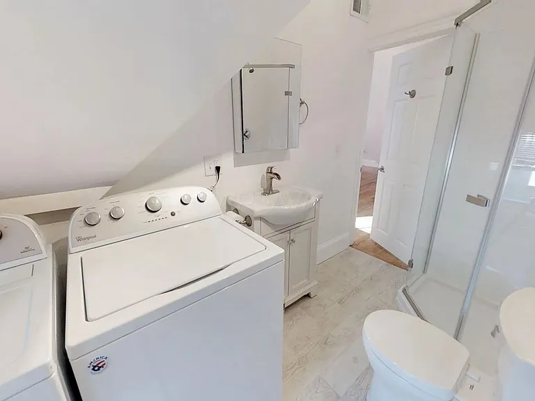 337 Main St #3 — Photo 6