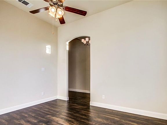 5th image of 4404 Hazeltine Hills Dr