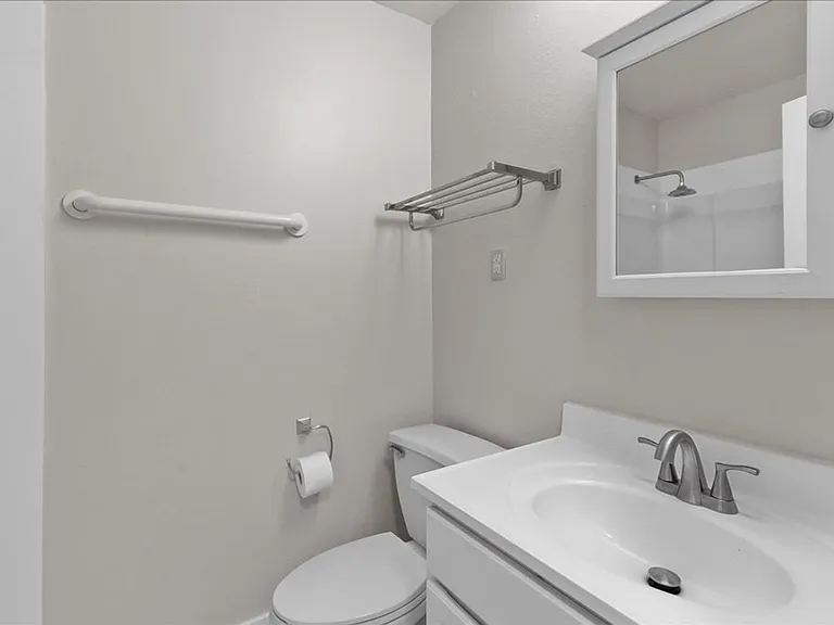 20104 Palm Blvd — Photo 14