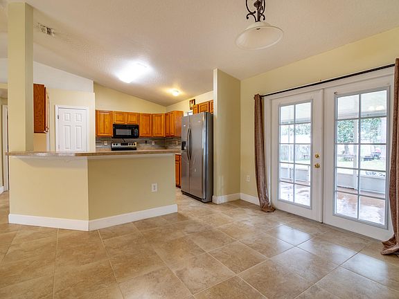 4th image of 4269 Piedras St