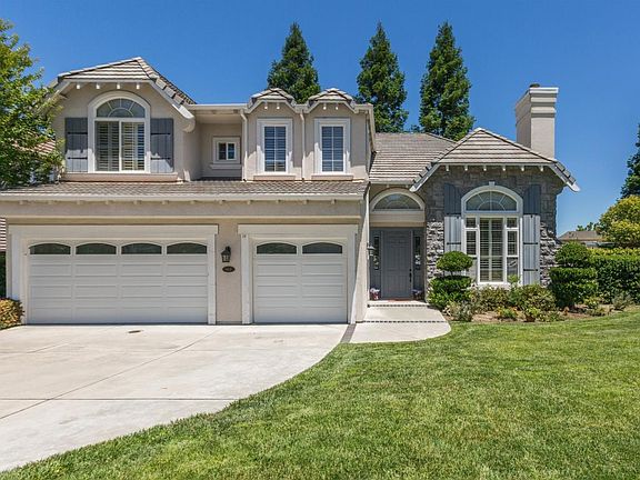 2nd image of 103 Leewood Ct
