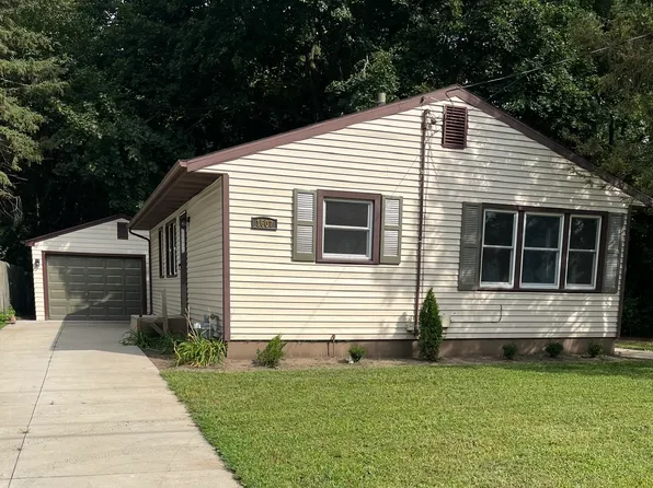 1607 Moore St, Beloit, WI 53511