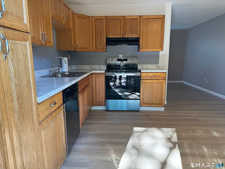 5 Webster Dr — Photo 7