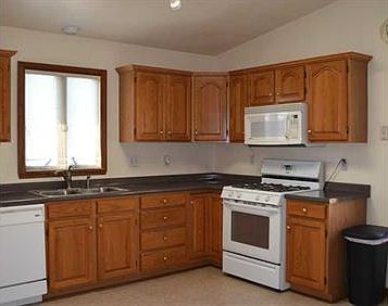 4th image of 295 Hopi Dr