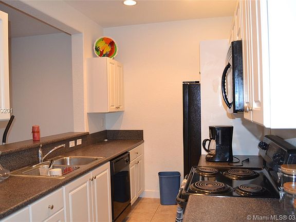 3rd image of 405 SW 147th Ave #115