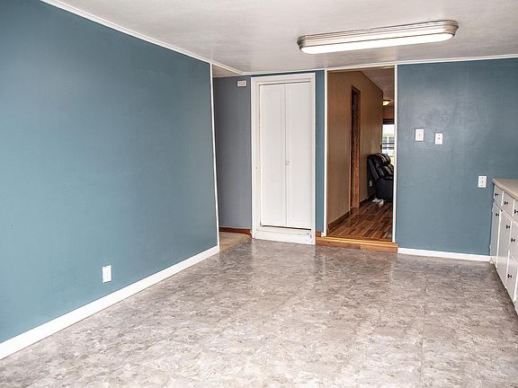 2nd image of 120 Elm St