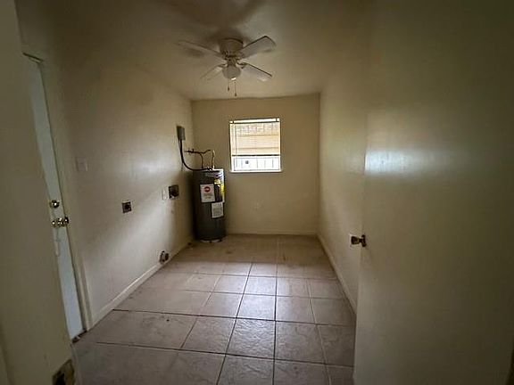 5th image of 114 Ruth Dr