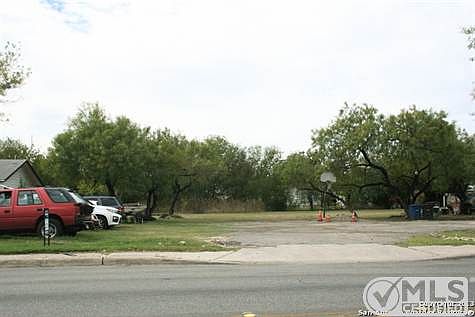 1st image of 245 Esmeralda Dr
