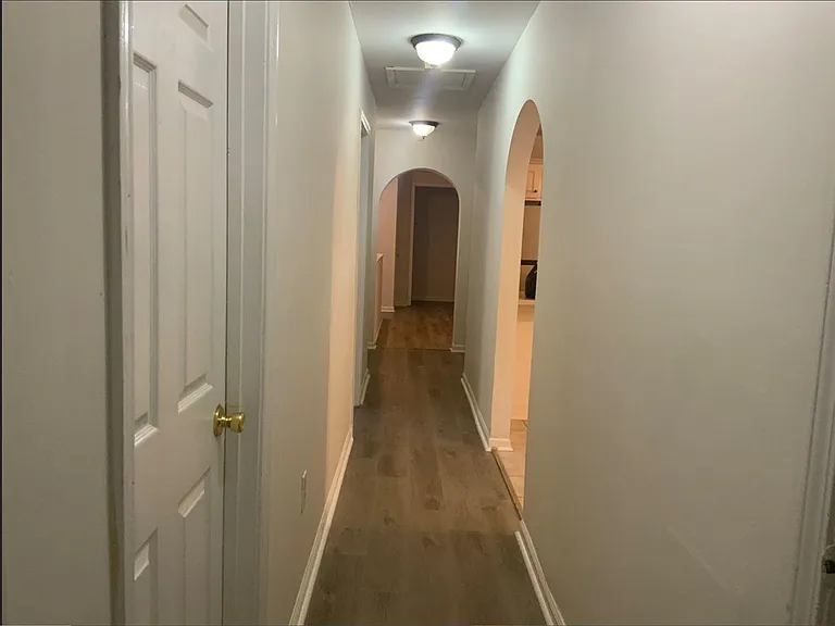 657 Home Ave SE — Photo 6