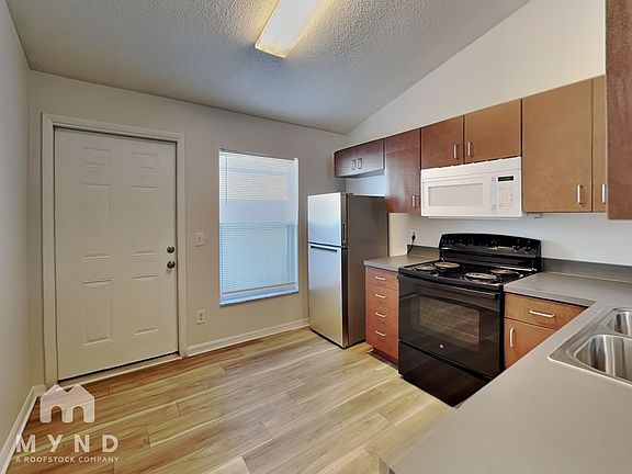 5th image of 5443 Cedar Ln