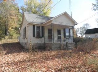 67 Center St, Bedford, IN 47421