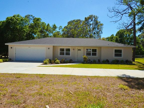 3rd image of 2215 33rd Avenue Dr W