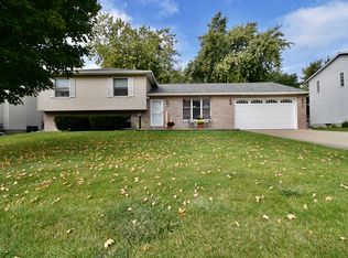 608 N East St, Hudson, IL