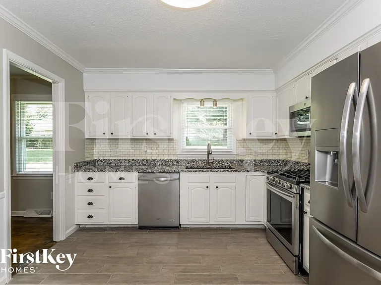 524 Jasin Dr — Photo 8