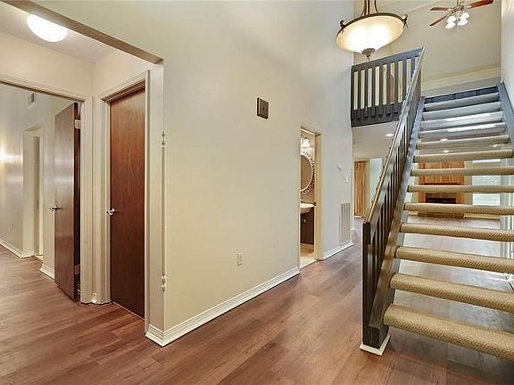 3rd image of 640 Tete Lours Dr APT 8