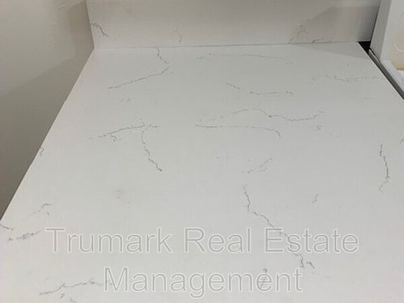 4th image of 345 E Tujunga Ave APT G