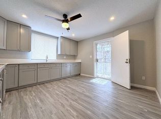 1414 E 61st St UNIT C, Los Angeles, CA 90001