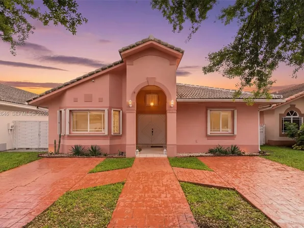 8790 NW 142nd St, Miami Lakes, FL 33018