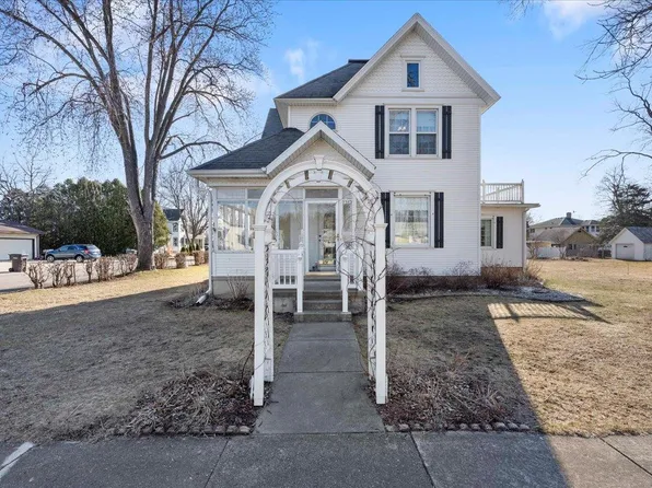 1503 Blue Mounds Street, Black Earth, WI 53515