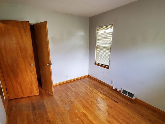 4th image of 1615 Vassar Ave