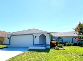 8023 Pepperidge Ln, Port Richey, FL 34668