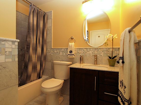 2nd image of 35 Tamalpais Ave APT 15