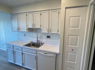 2817 Jermantown Rd APT 306, Oakton, VA 22124