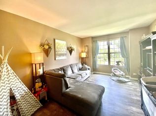 0N078 Vermont Ct, Winfield, IL 60190