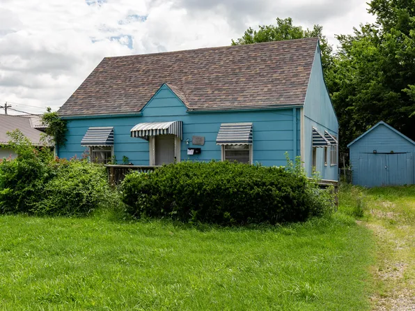 1210 S Market Street, Mt Vernon, MO 65712