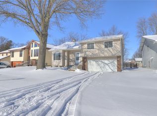 3541 Plover Dr, Decatur, IL 62526