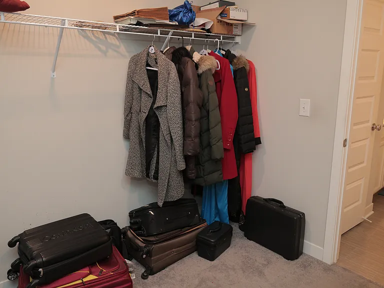 Master Bedroom Walk In Closet