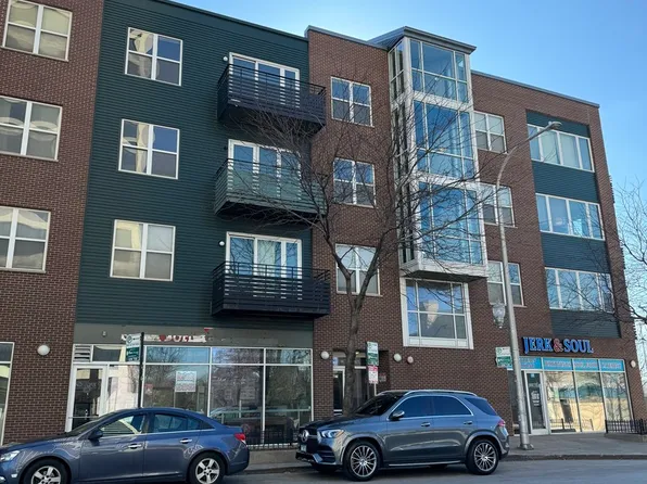 17 W 35th St APT 402, Chicago, IL 60616