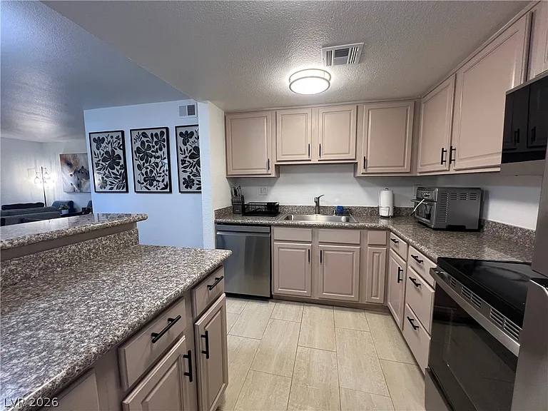 5404 River Glen Dr #353 — Photo 6