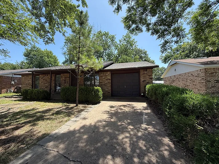 504 Highland Dr — Photo 13