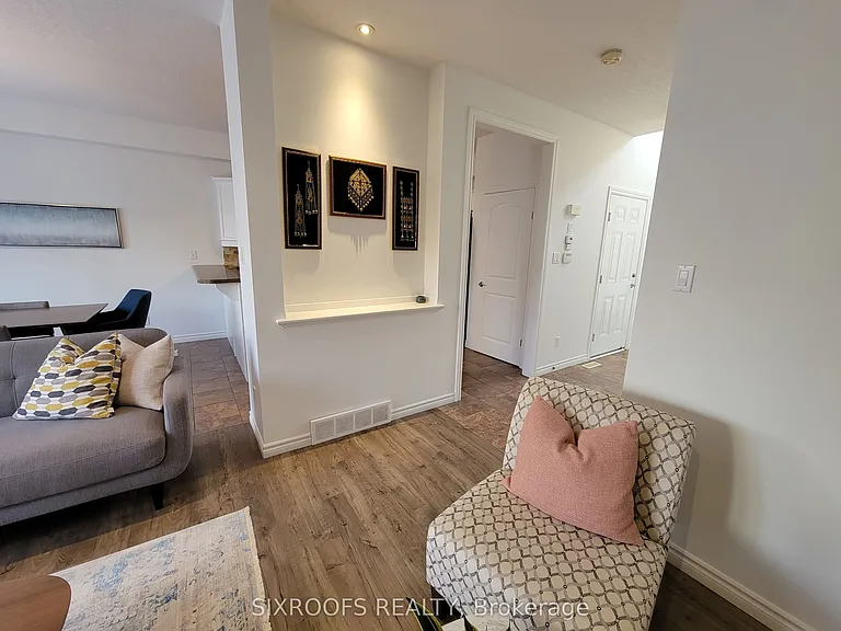 2089 Beaverbrook Ave #12 — Photo 10